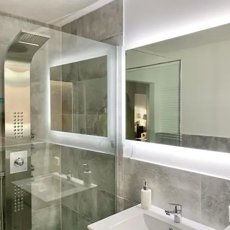 Appartement Zum Flieder *